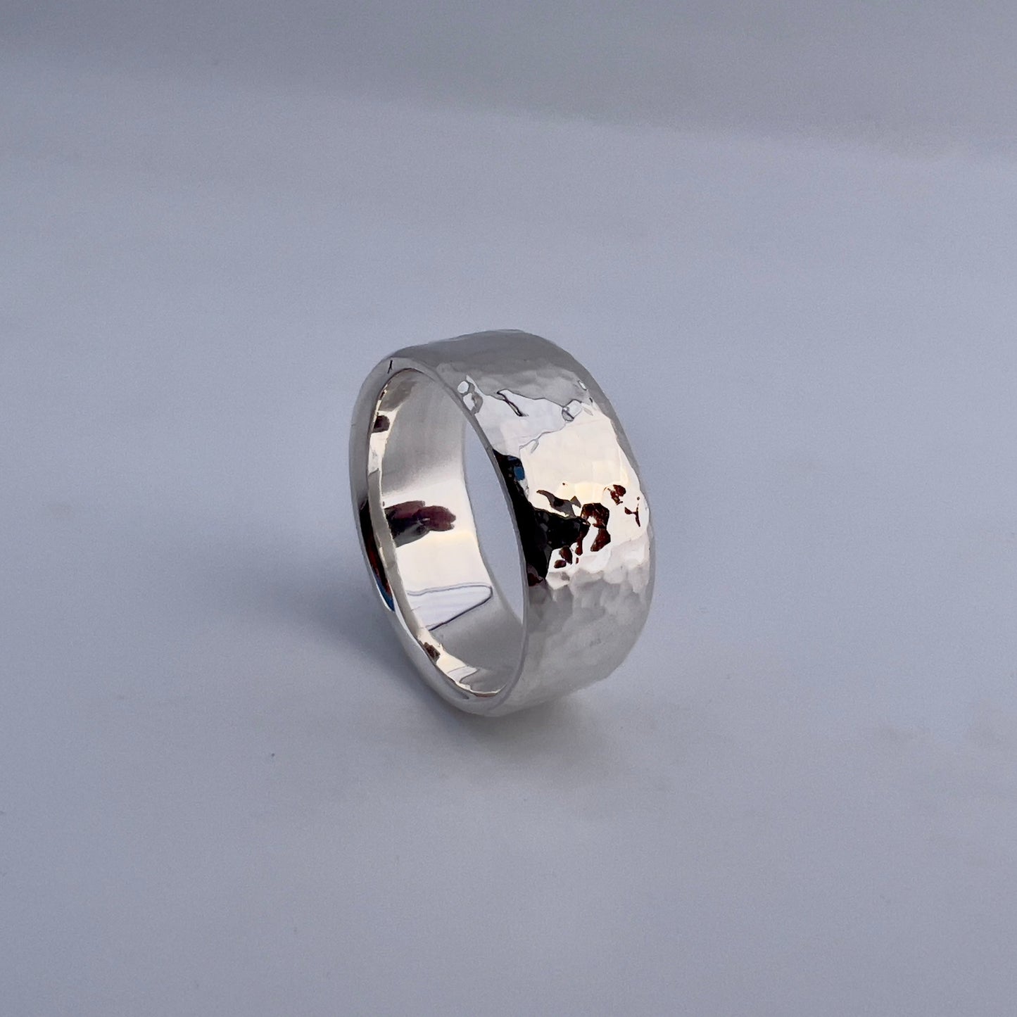 Hammered ring