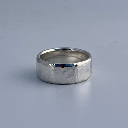 Hammered ring