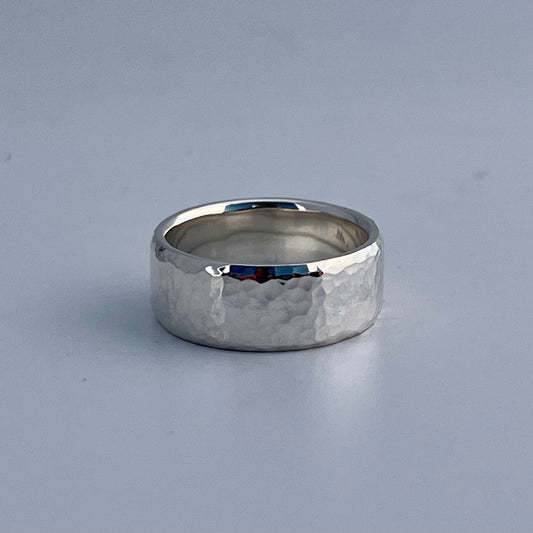 Hammered ring