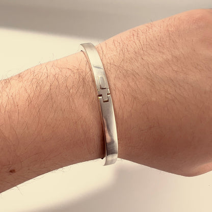 Minimalist Silver Bangle